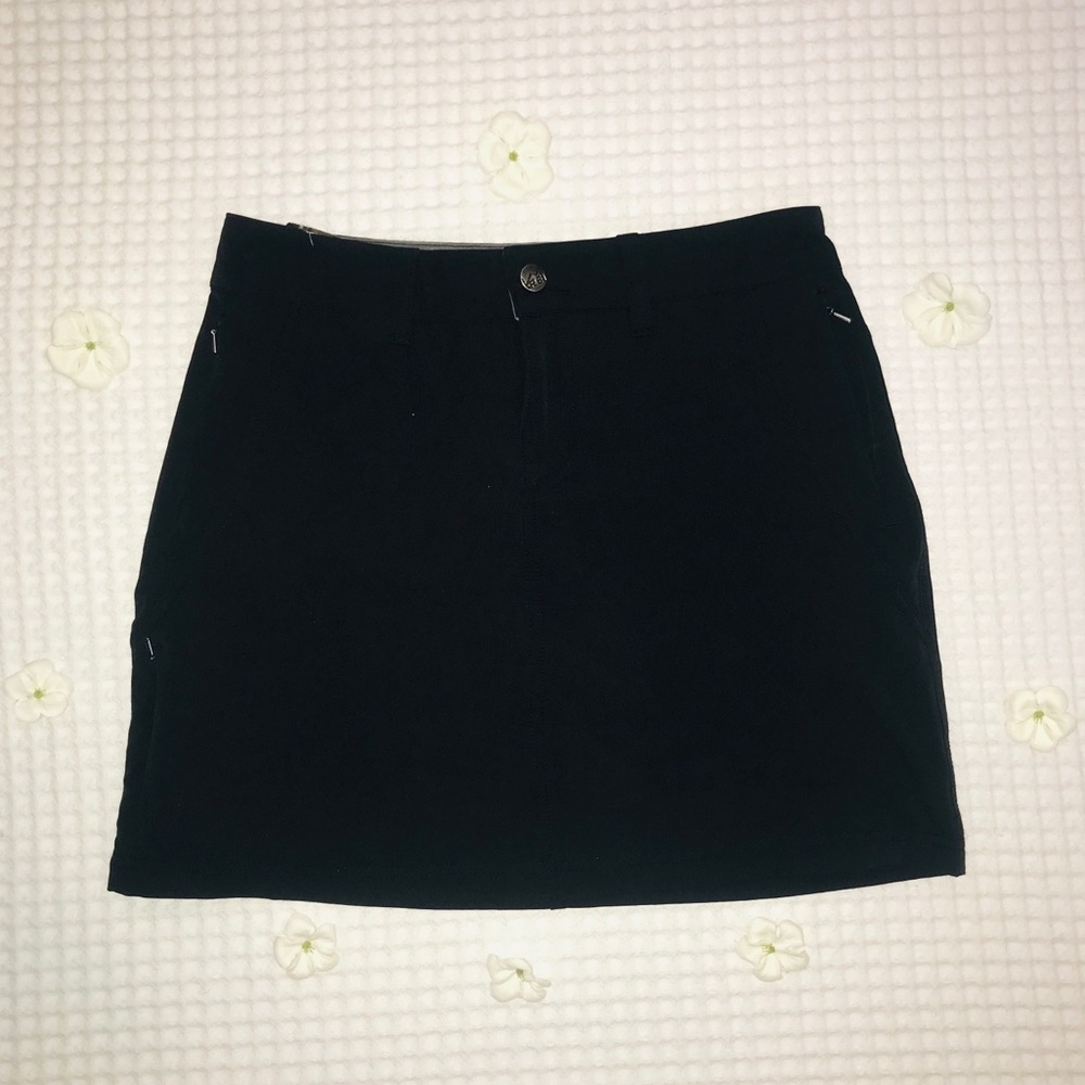 REI black skirt w/ built in shorts - Picture 1 of 5